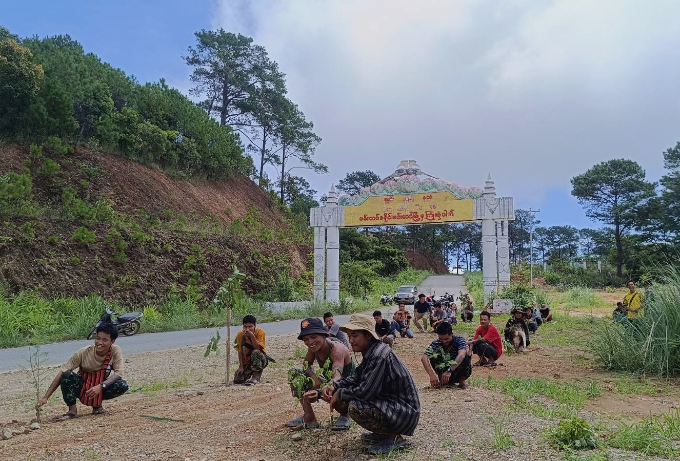 တအာင်းတပ်က ထိန်းချုပ်ထားတဲ့ ကွတ်ခိုင်မြို့နယ်ထဲမှာ တောင်ယာချဲ့ထွင်ခြင်းနဲ့ ရွှေတူးဖော်ခြင်းတို့မှ ကာကွယ်ဖို့ ကန်သတ်ကြိုးဝိုင်း