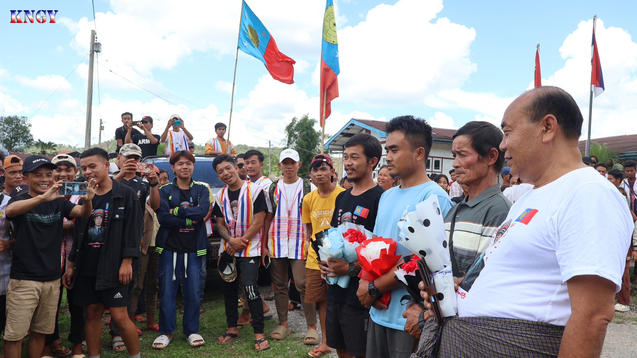 ဖမ်းဆီးခံ ပရာဒေါင်းဆွေမျိုးစု ခေါင်းဆောင်တွေ ပြန်လွတ်လာ