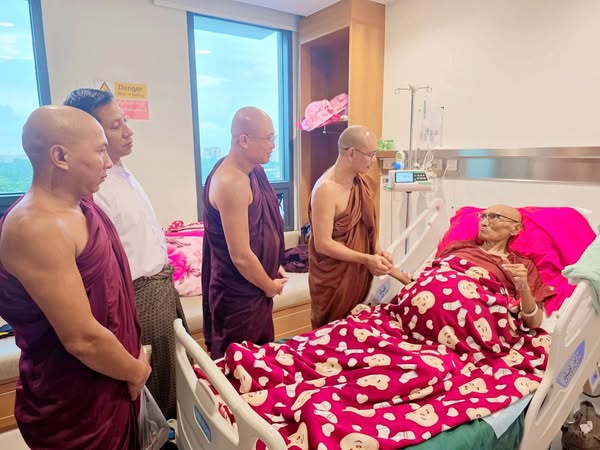 ထင်ရှားတဲ့ နိုင်ငံရေးအကျဉ်းသားဟောင်းဖြစ်တဲ့ ရွှေညဝါဆရာတော် ပျံလွန်တော်မူ